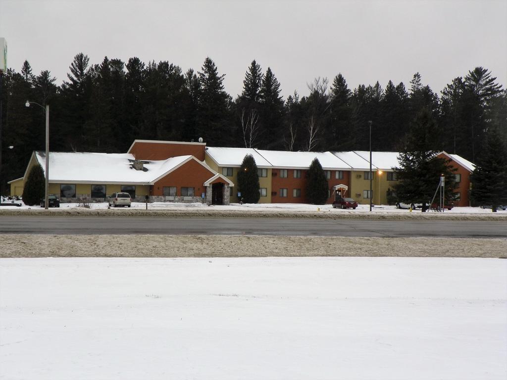 Americinn By Wyndham Carlton Exterior photo